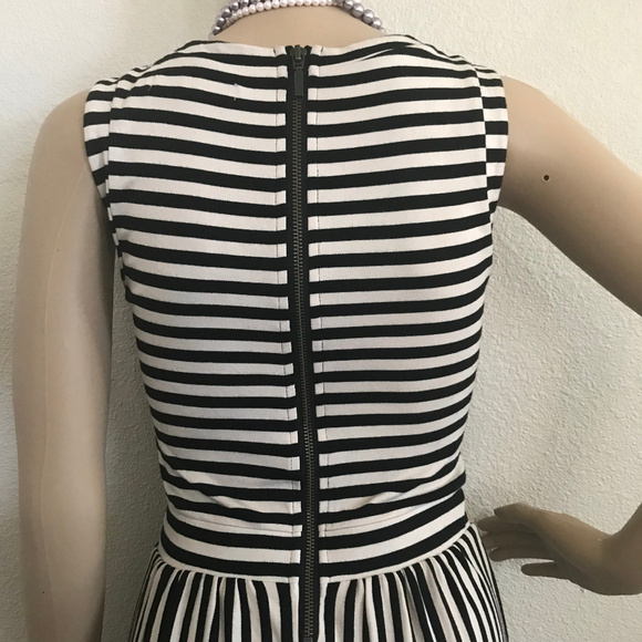 Anthropologie Black/White Stripes Hi-line Short - Picture 7 of 8